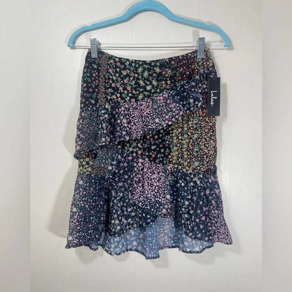 Lulus Catania Black Floral Print NWT Ruffled Mini Skirt Women’s Size Small - Picture 1 of 15